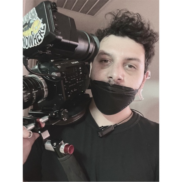 Meet your Posher - Picture 2 of 3